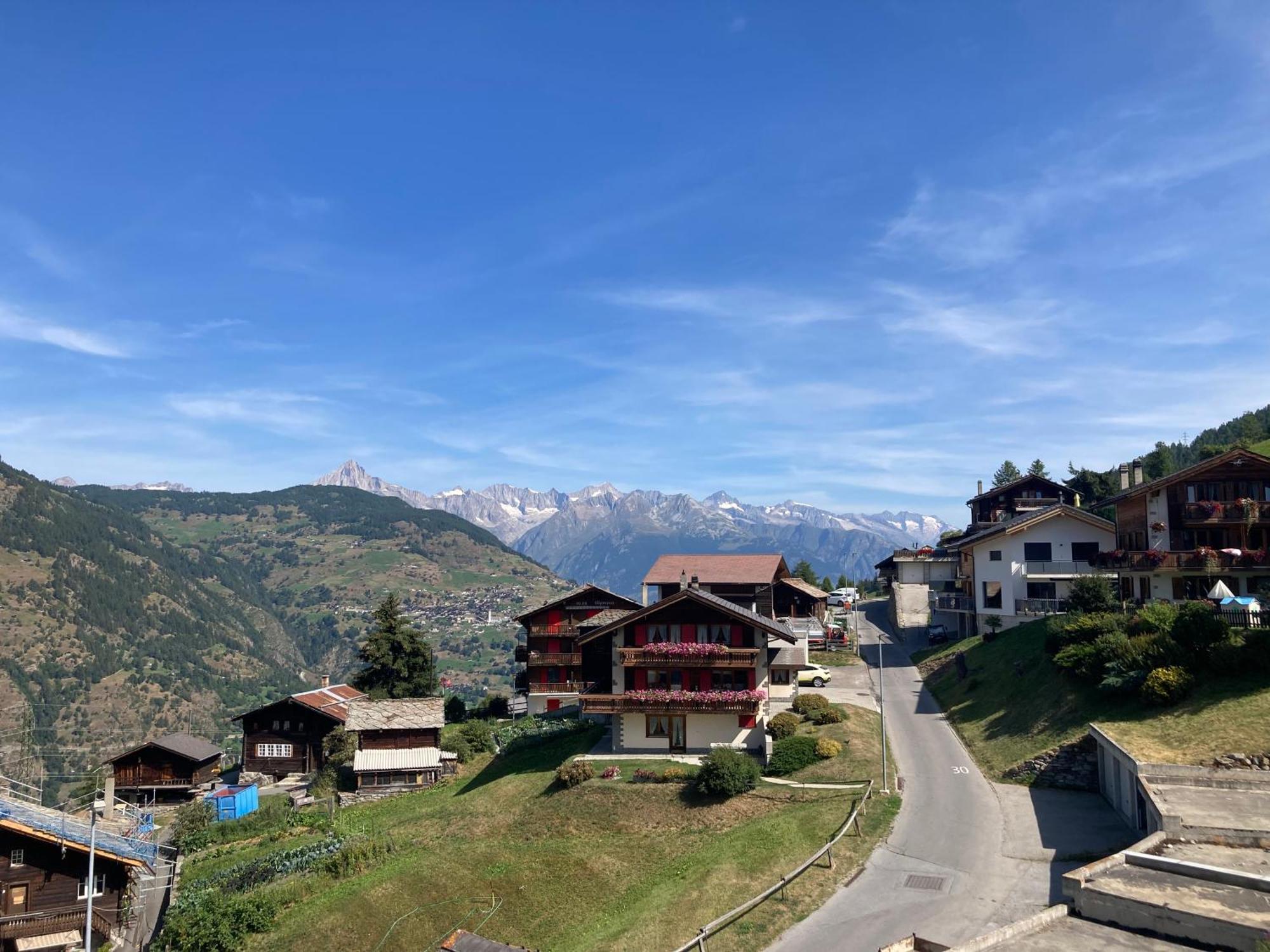 Haus Dorfblick Appartement Grächen Buitenkant foto